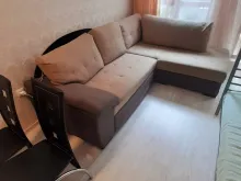 Salon z wyposażeniem