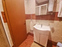 łazienka wc razem z prysznicem