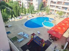 widok na kompleks basen