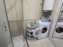łazienka wc razem z kabiną natryskową