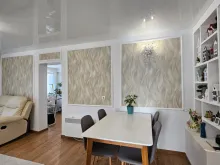 Dom po kapitalnym remoncie z garażem - salon