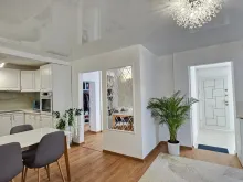 Dom po kapitalnym remoncie z garażem - salon