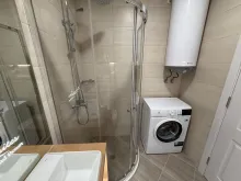 łazienka wc razem z kabiną natryskową
