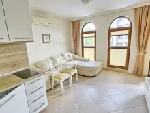 widok na salon i kuchnie
