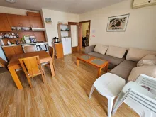 widok na salon i kuchnie