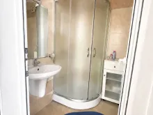 łazienka wc razem kabina natryskowa