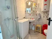 łazienka wc razem z kabiną natryskową
