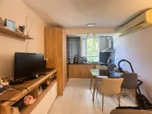 widok na salon i aneks kuchenny