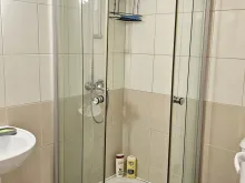 łazienka wc razem kabina natryskowa