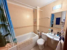 łazienka w glazurze wanna