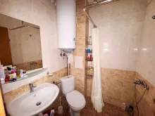 łazienka wc razem z prysznicem