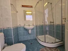 łazienka wc razem kabina natryskowa
