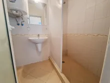 łazienka wc razem z kabiną natryskową