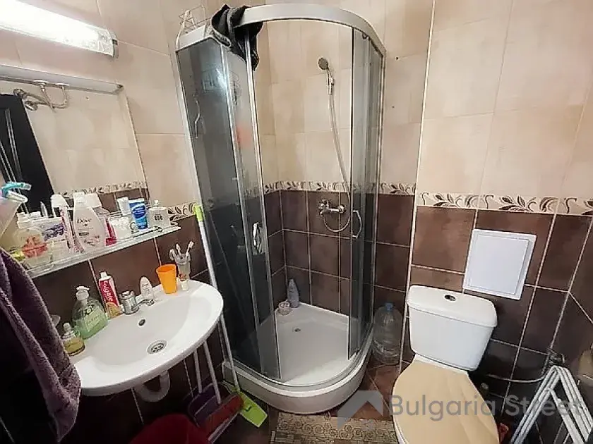 Łazienka z toaletą