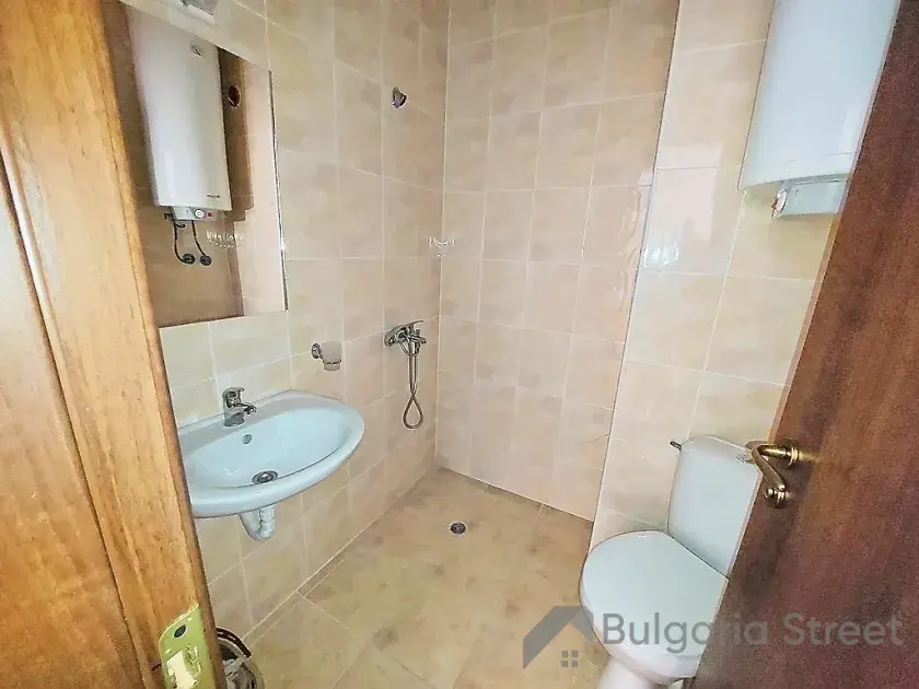 Łazienka z toaletą