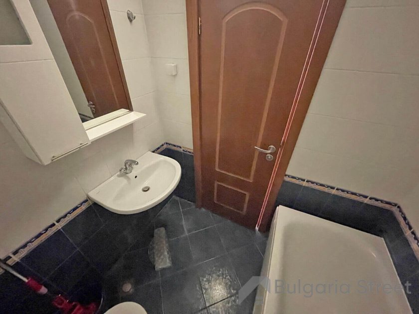 Łazienka z toaletą