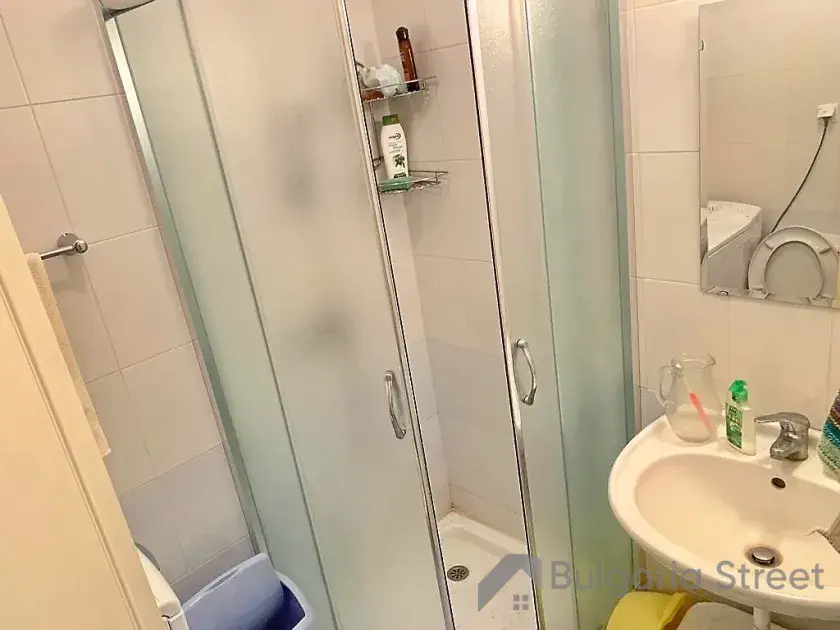 Łazienka z toaletą