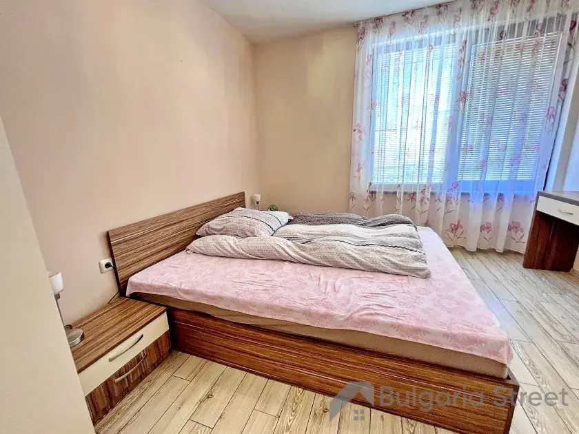 Sypialnia z łóżkiem
