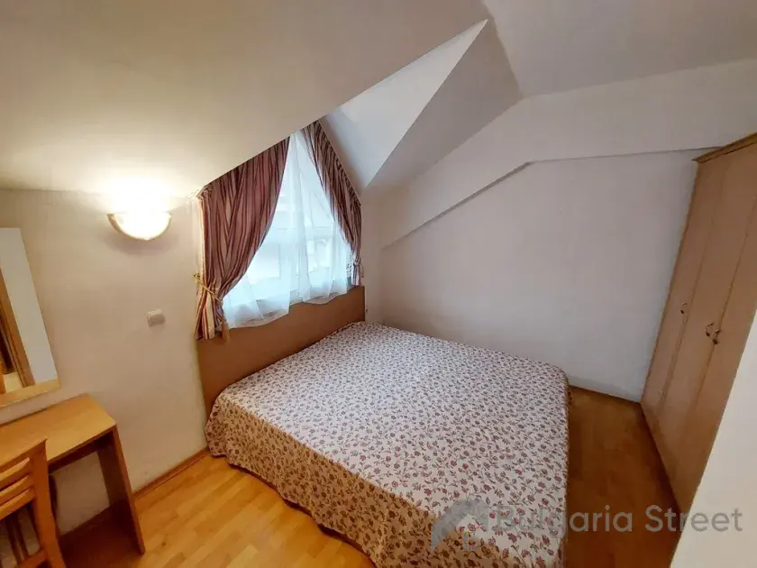 Łóżko w sypialni