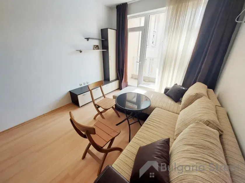 Sofa i Stolik