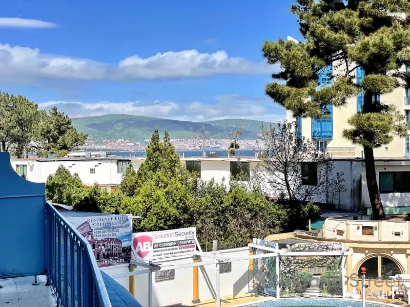 widok na morze z tarasu