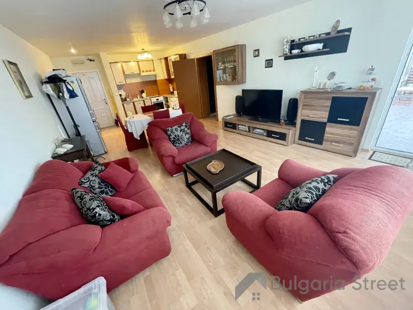 sofa, dwa fotele,krzesło