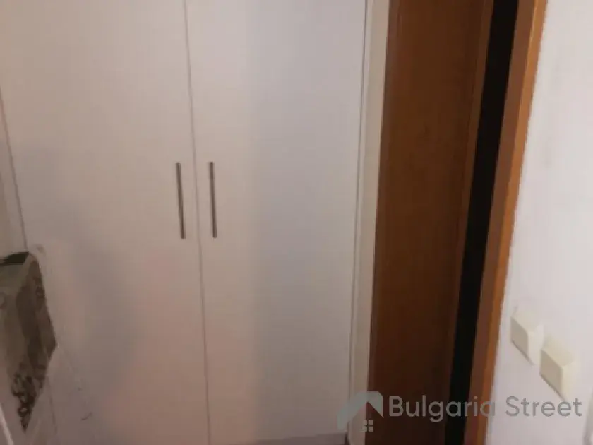 szafa na ubrania