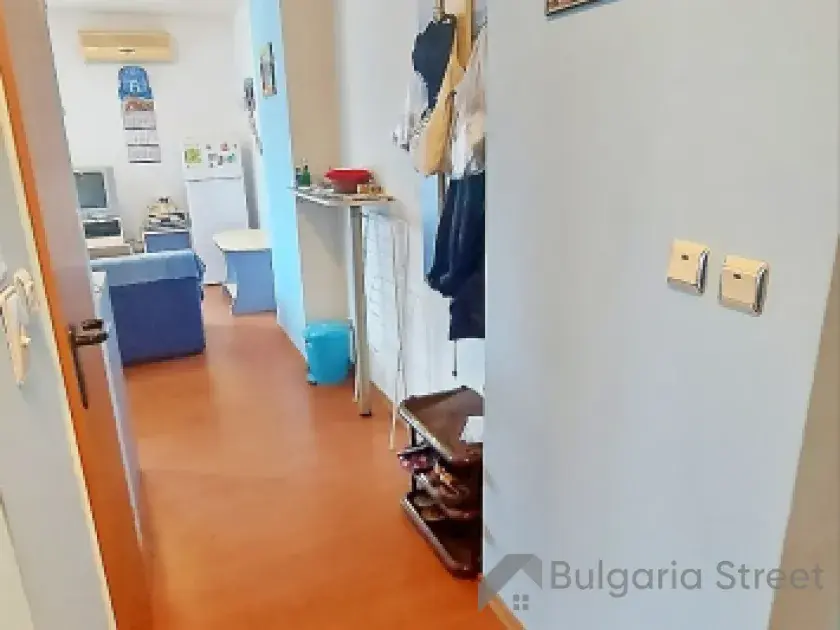 szafka z wieszakiem
