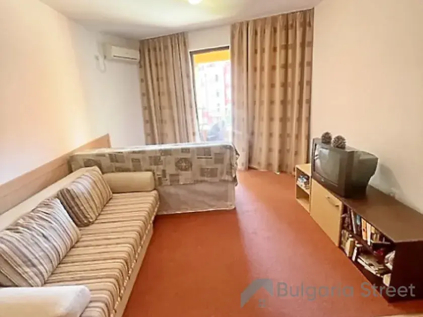 Sofa i telewizor