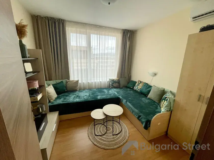 Sofa i stolik