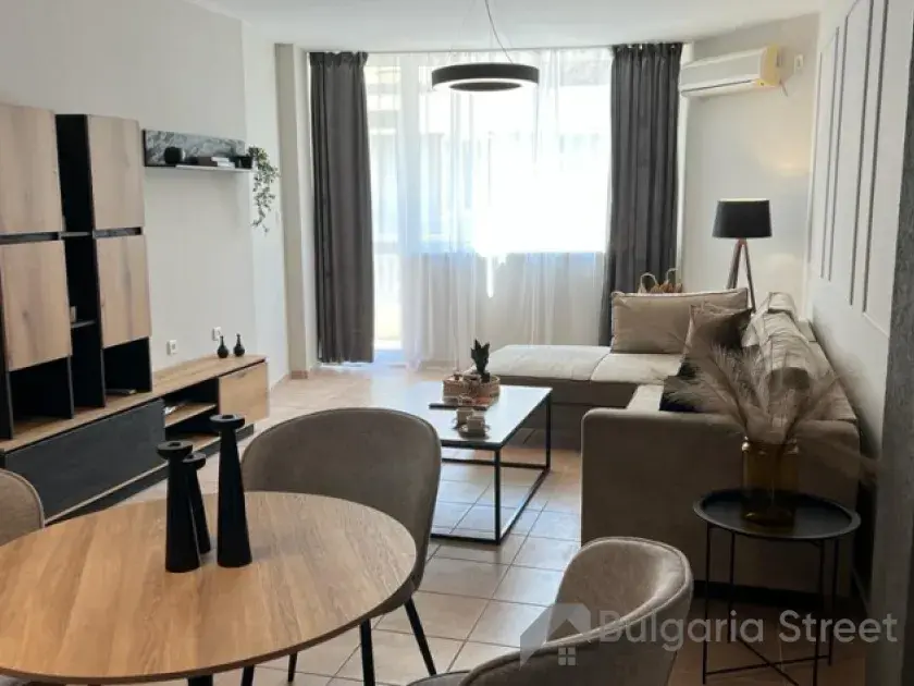segment pokojowy, stolik obiadowy, sofa narozna