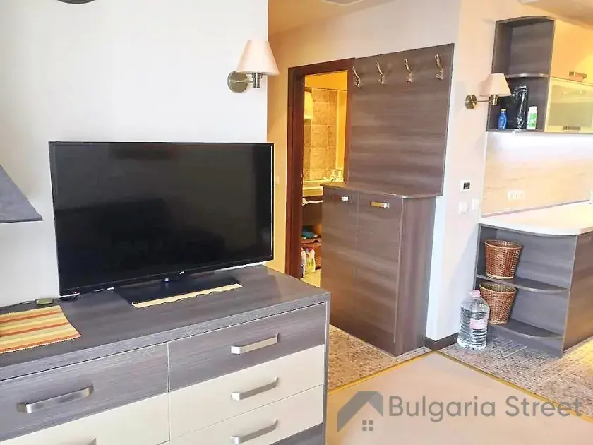 komoda, telewizor