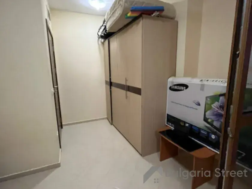 szafa w przedpokoju