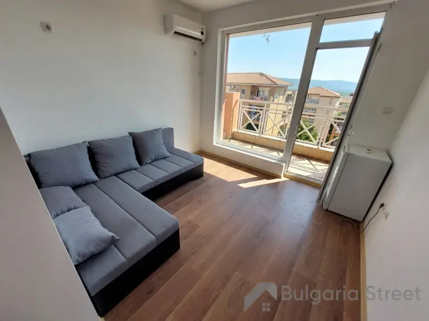 sofa narożna, lodówka