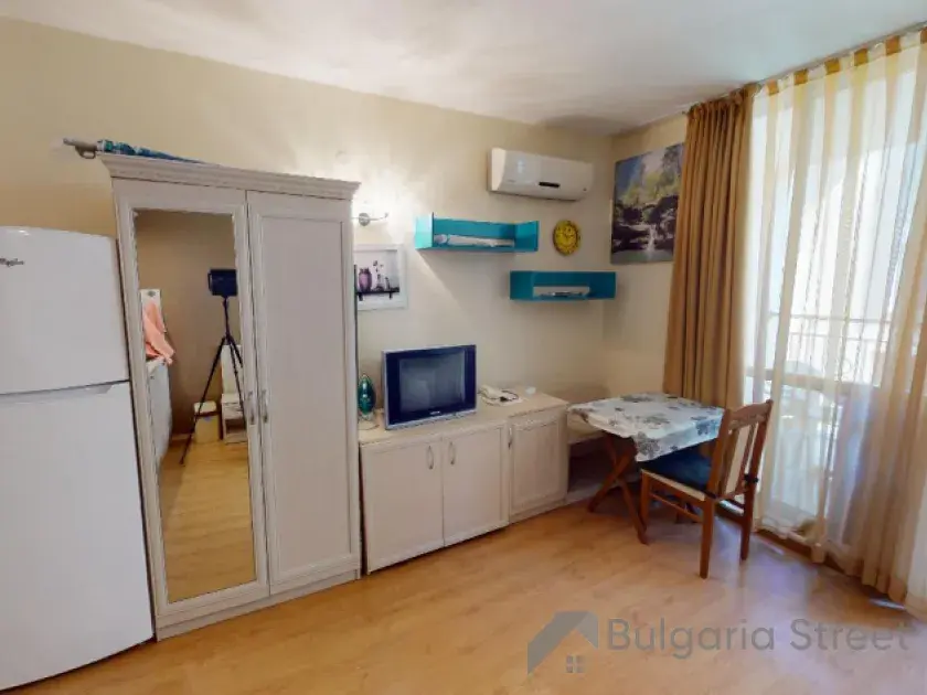 lodowka, szafa telewizor