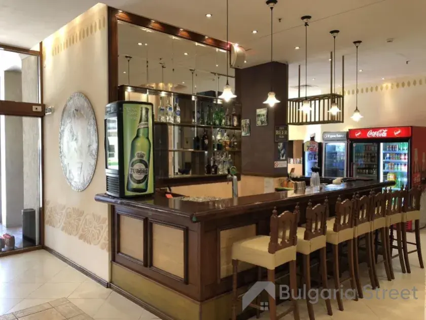 bar
