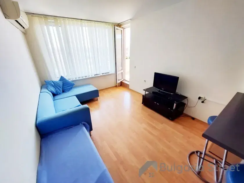 Sofa i telewizor