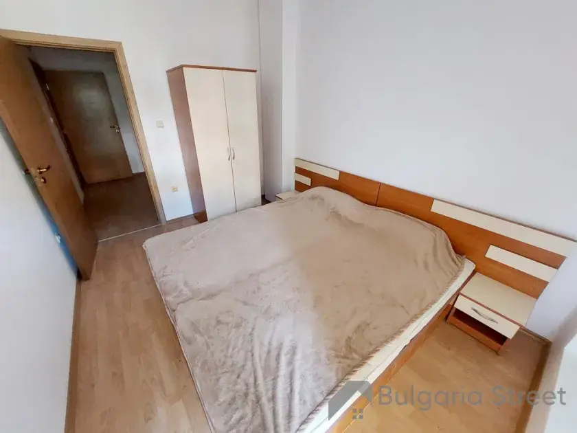 шкаф, кровать