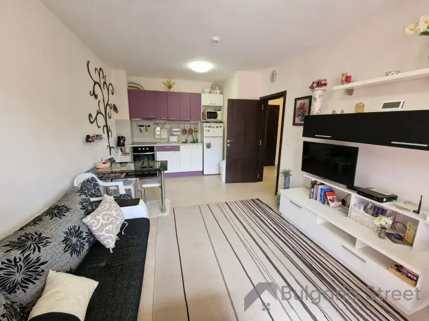 sofa, telewizor, sgment pokojowy