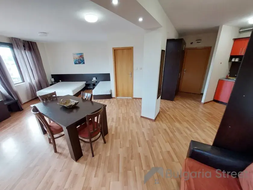 stolik i krzesła