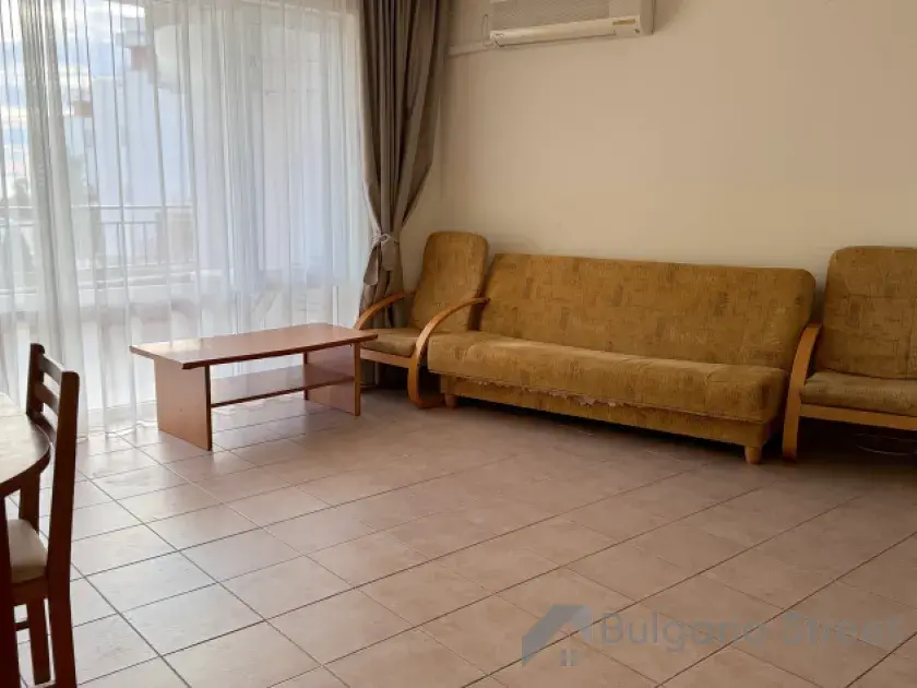Sofa i lodówka