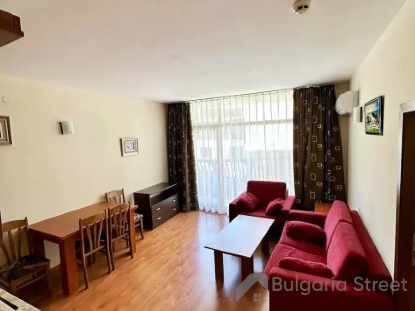 Sofa i stół