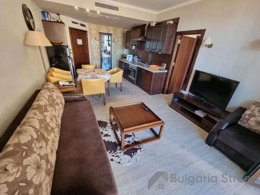 Sofa i telewizor