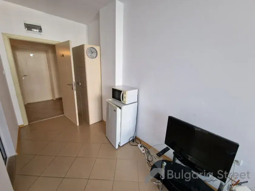 lodówka, mikrofala, telewizor