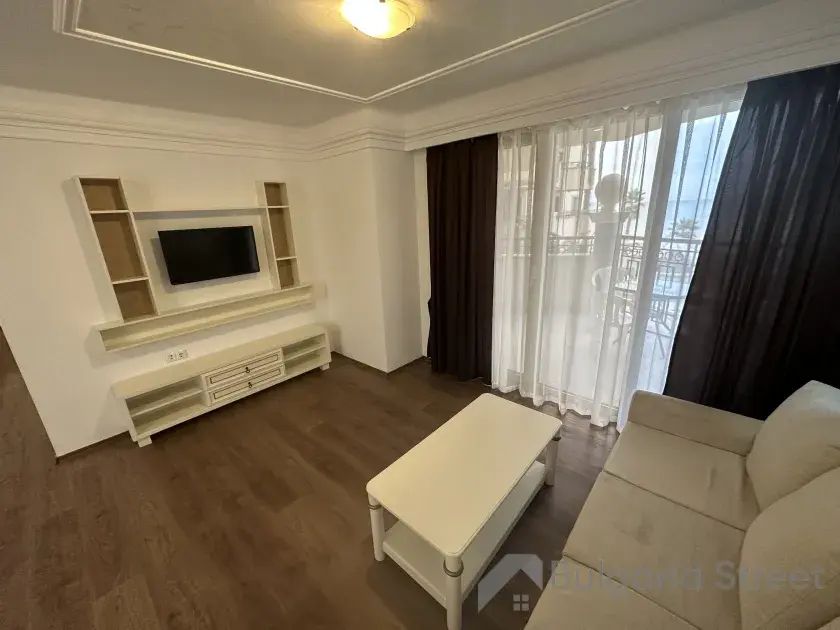 sofa, stolik, telewizor