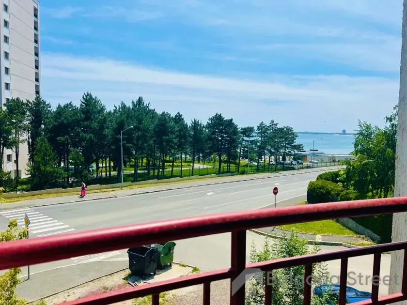 Widok na morze z tarasu