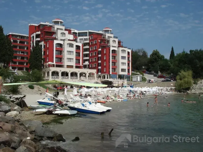 plaża przy kompleksie