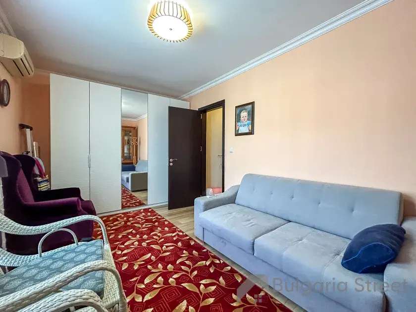 szafa, sofa