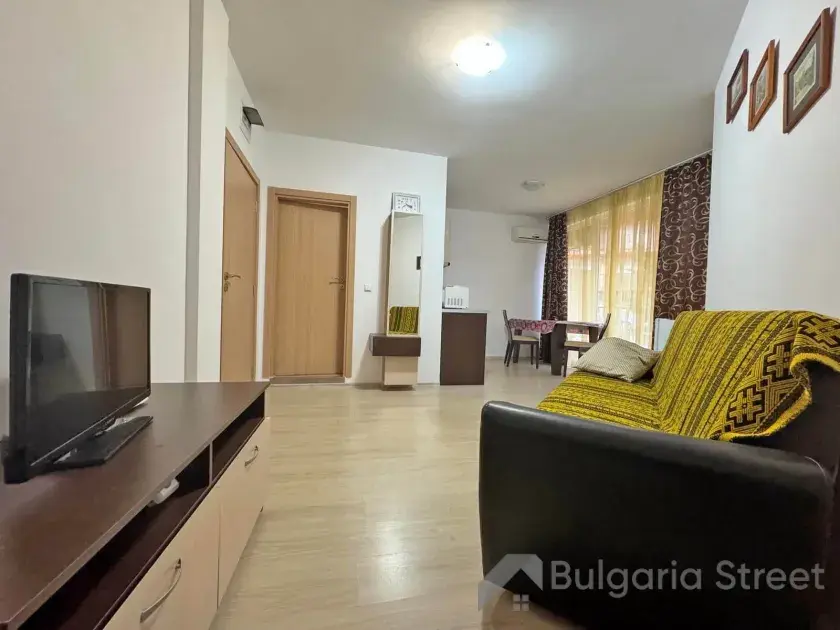 telewizor, sofa