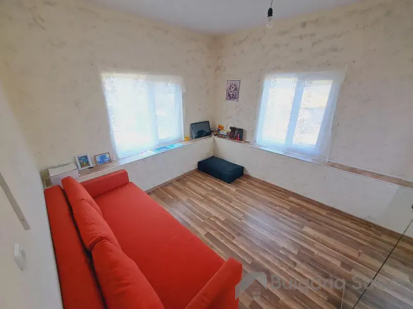 Sofa i telewizor